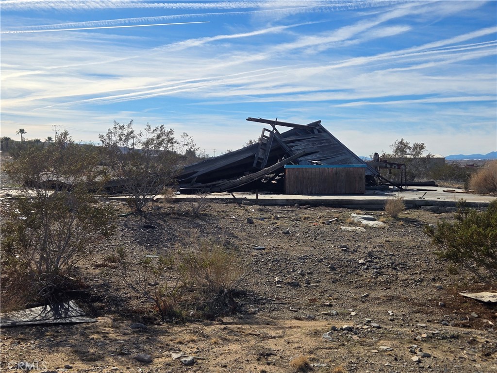 0 National Trails Hwy 0469-261-04