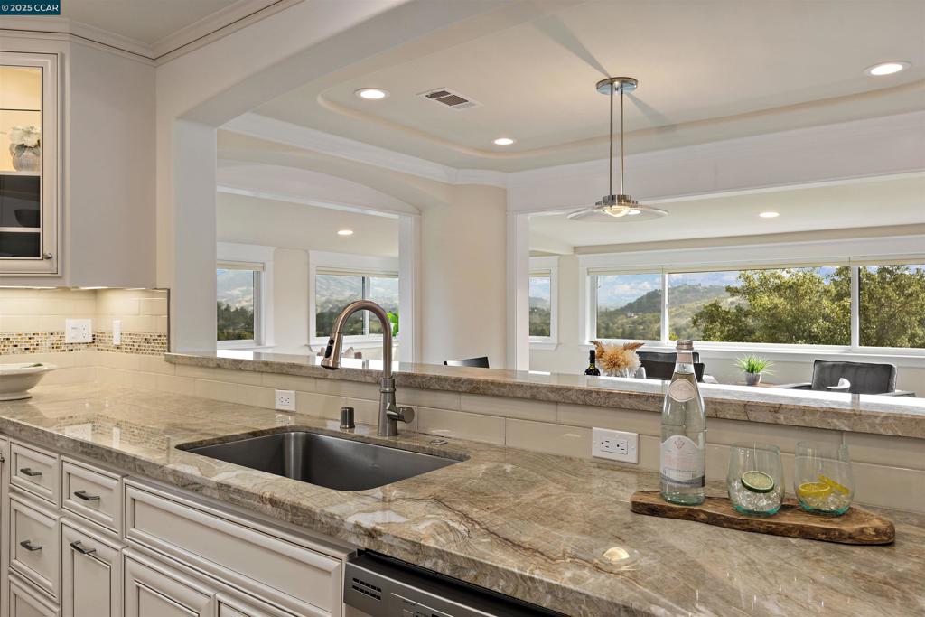 ROSSMOOR - Residential