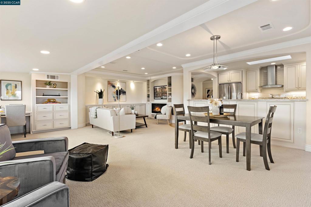 ROSSMOOR - Residential