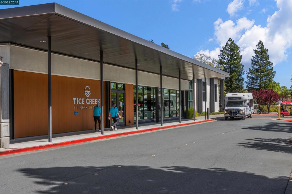 ROSSMOOR - Residential