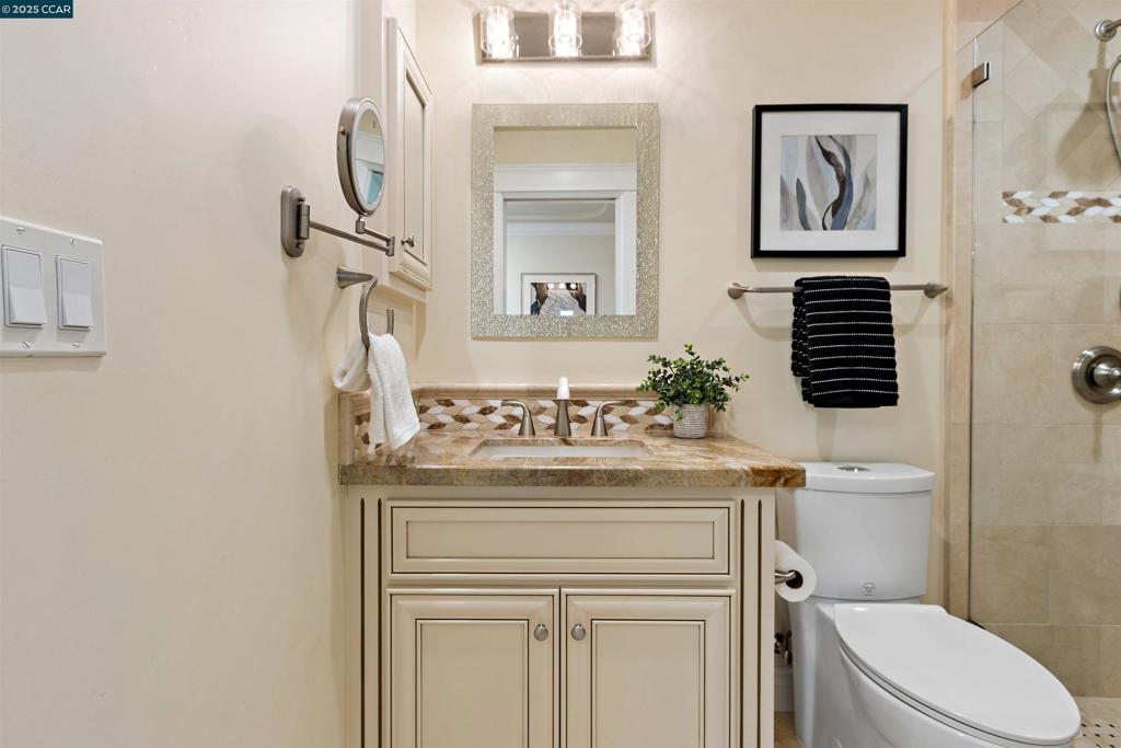 ROSSMOOR - Residential