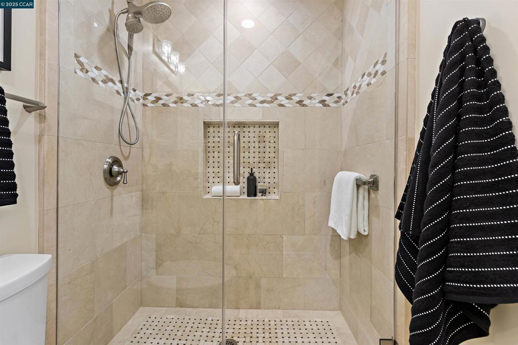 ROSSMOOR - Residential