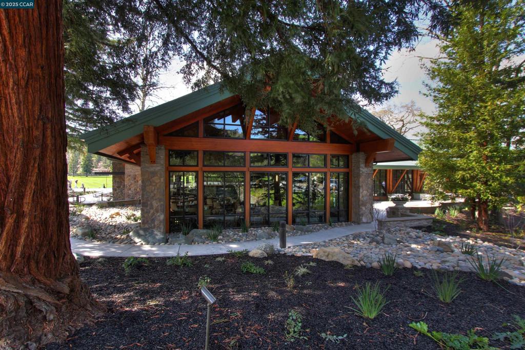 ROSSMOOR - Residential