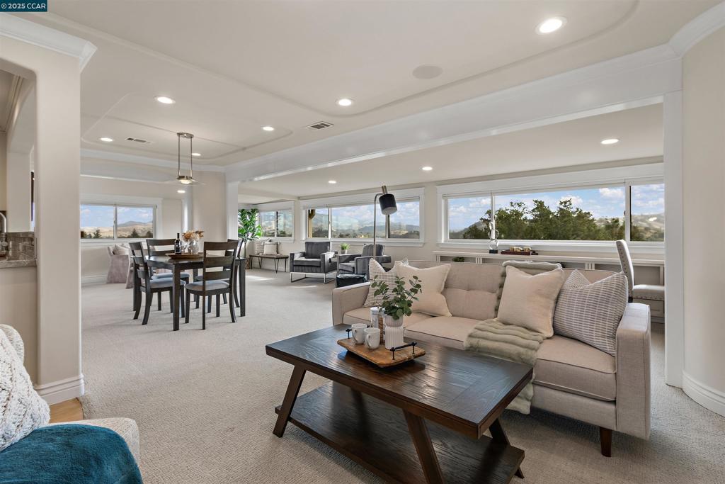 ROSSMOOR - Residential