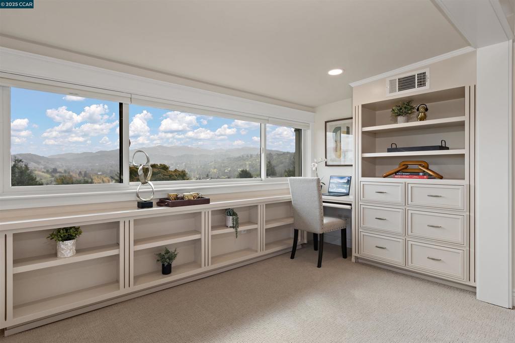 ROSSMOOR - Residential