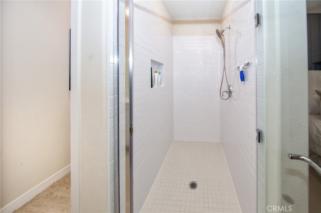 Lamplight (LAMP5P) - Residential Lease