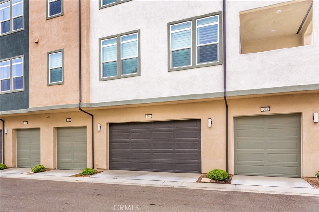 Lamplight (LAMP5P) - Residential Lease