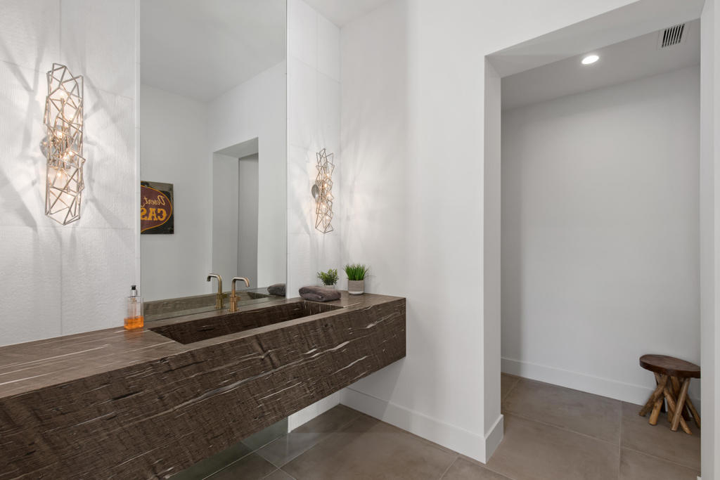 Shadow Lake Estates - Residential