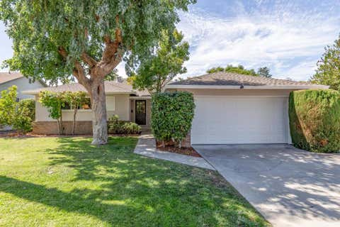 Photo of 207 Sunset Avenue, Sunnyvale, CA 94086 (MLS # ML82059054)