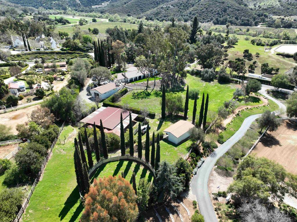 7234 Via Mariposa Sur