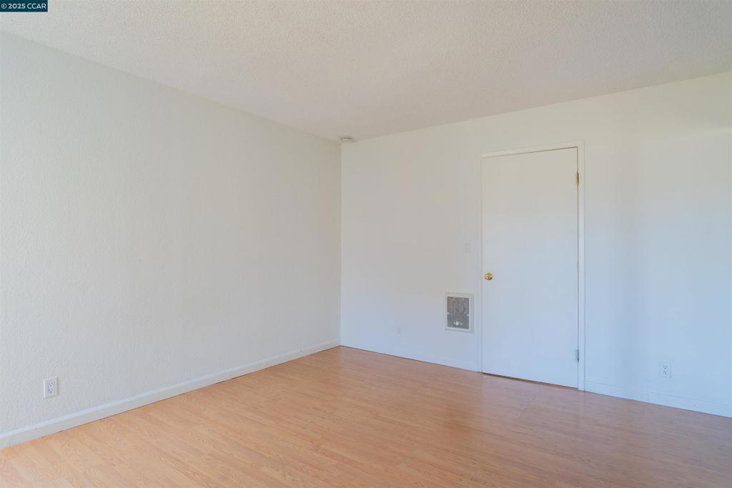 ADAMS POINT - Residential