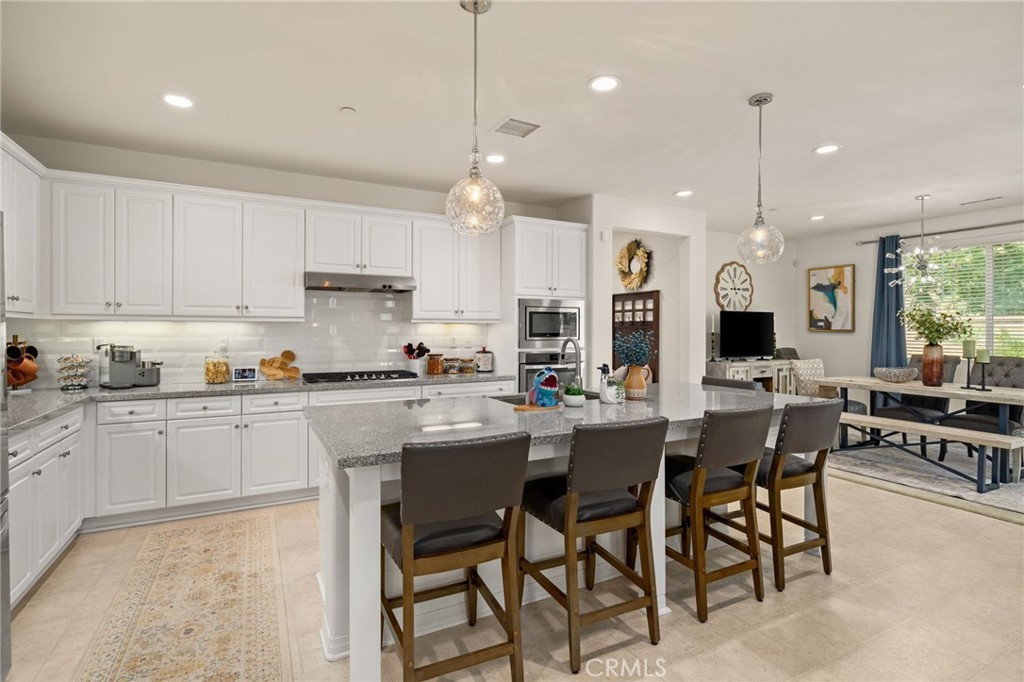 3071 E Oak Knoll