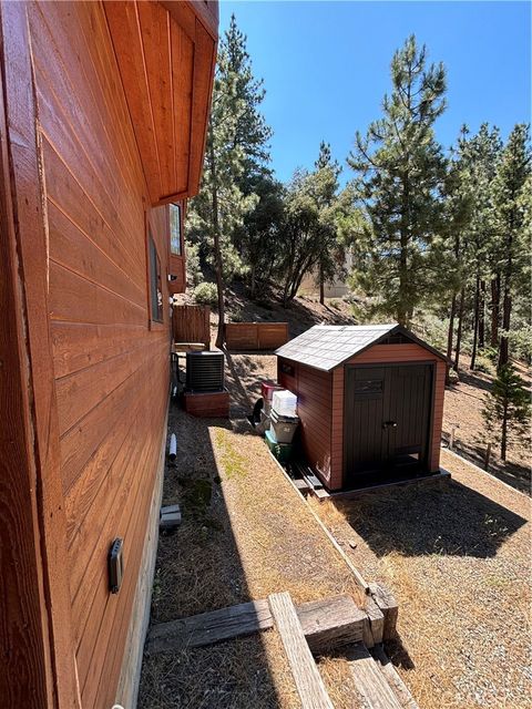 Tiny photo for 2041 Symonds Dr, Pine Mountain Club, CA 93222 (MLS # SR26047249)
