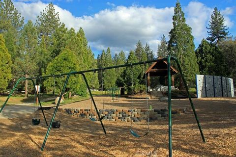 Tiny photo for 2041 Symonds Dr, Pine Mountain Club, CA 93222 (MLS # SR26047249)