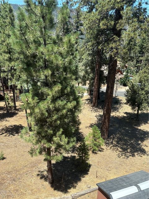 Tiny photo for 2041 Symonds Dr, Pine Mountain Club, CA 93222 (MLS # SR26047249)