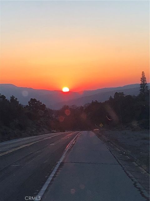 Tiny photo for 2041 Symonds Dr, Pine Mountain Club, CA 93222 (MLS # SR26047249)