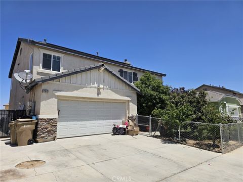 Photo of 12912 Newport Street, Hesperia, CA 92344 (MLS # PW25118665)