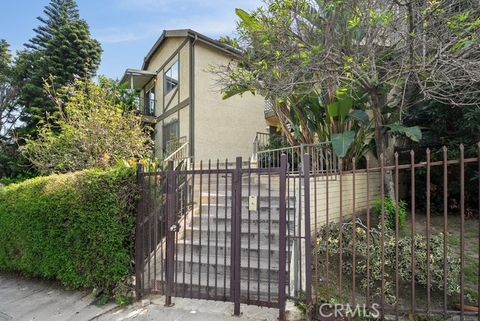 Photo of 3022 Valle Vista Dr, Los Angeles, CA 90065 (MLS # SR26067781)