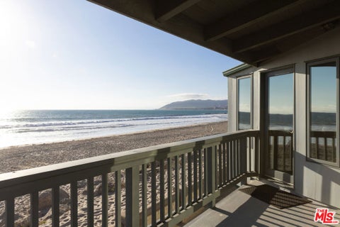 Tiny photo for 1448 Nathan Lane, Ventura, CA 93001 (MLS # 26988931)