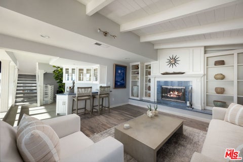 Tiny photo for 1448 Nathan Lane, Ventura, CA 93001 (MLS # 26988931)