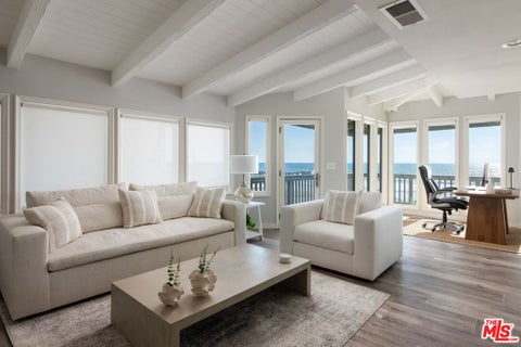 Tiny photo for 1448 Nathan Lane, Ventura, CA 93001 (MLS # 26988931)