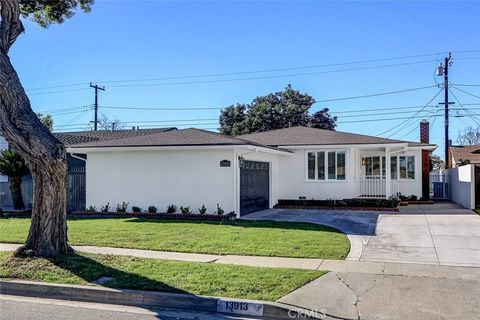 13913 Spinning Gardena CA 90249