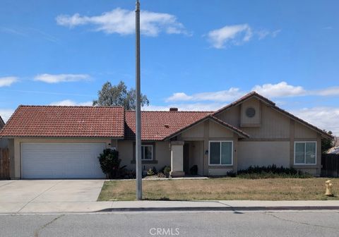 Photo of 897 Digby Dr, Hemet, CA 92545 (MLS # SW26088336)