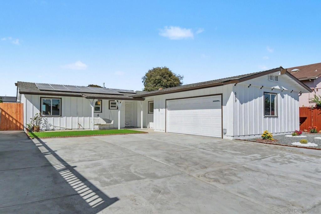 559 Glencrest Dr DR
