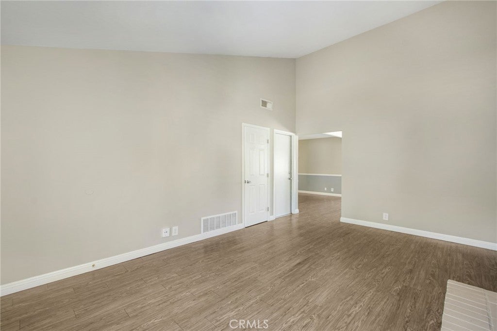 20042 Royal Oak Court