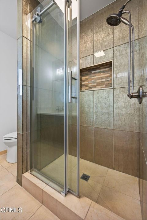 Tiny photo for 542 Valley View Way, Ventura, CA 93003 (MLS # V1-34454)