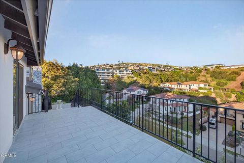 Tiny photo for 542 Valley View Way, Ventura, CA 93003 (MLS # V1-34454)