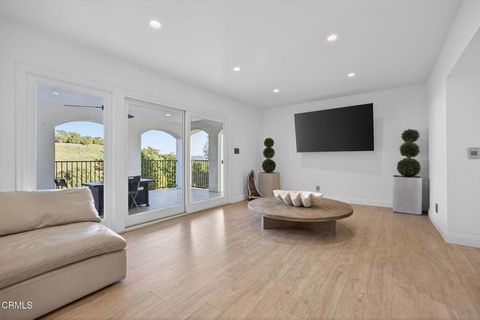 Tiny photo for 542 Valley View Way, Ventura, CA 93003 (MLS # V1-34454)