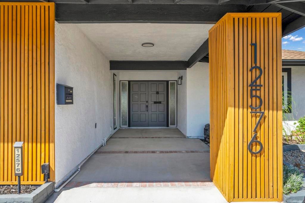 12576 Lomica Drive