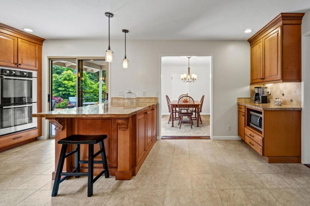 2811 Forest Lodge Road
