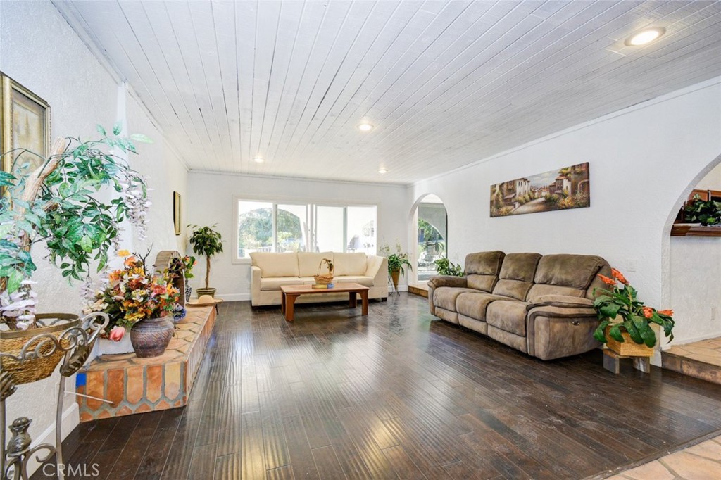 Yorba Linda Homes (YRLH) - Residential Lease