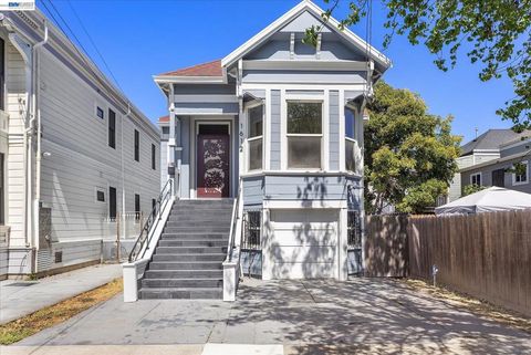 Photo of 1612 11Th St St, Oakland, CA 94607 (MLS # 41130272)