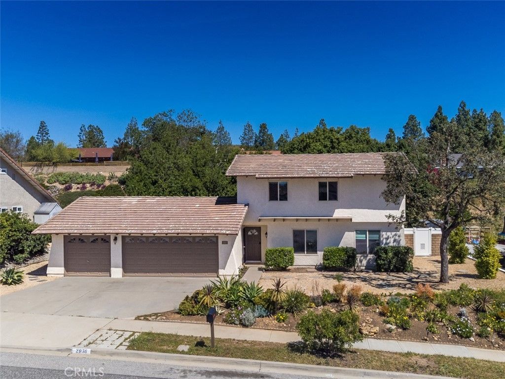 Photo of 2936 Rollings Ave, Thousand Oaks, CA 91360 (MLS # SR26062681)