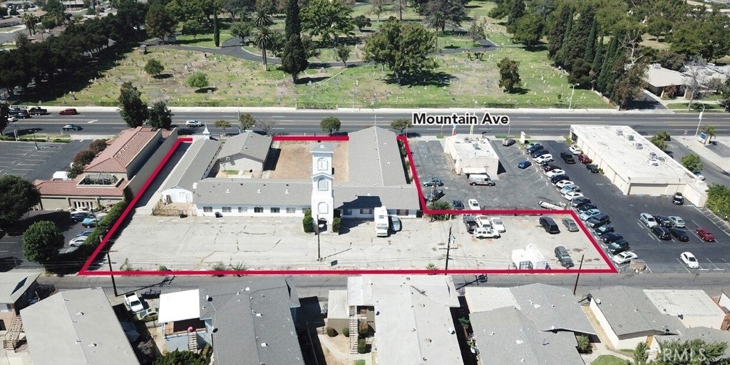 730 N Mountain