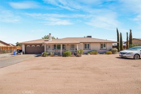Photo of 11995 Jamacha Rd, Apple Valley, CA 92308 (MLS # IG25232705)