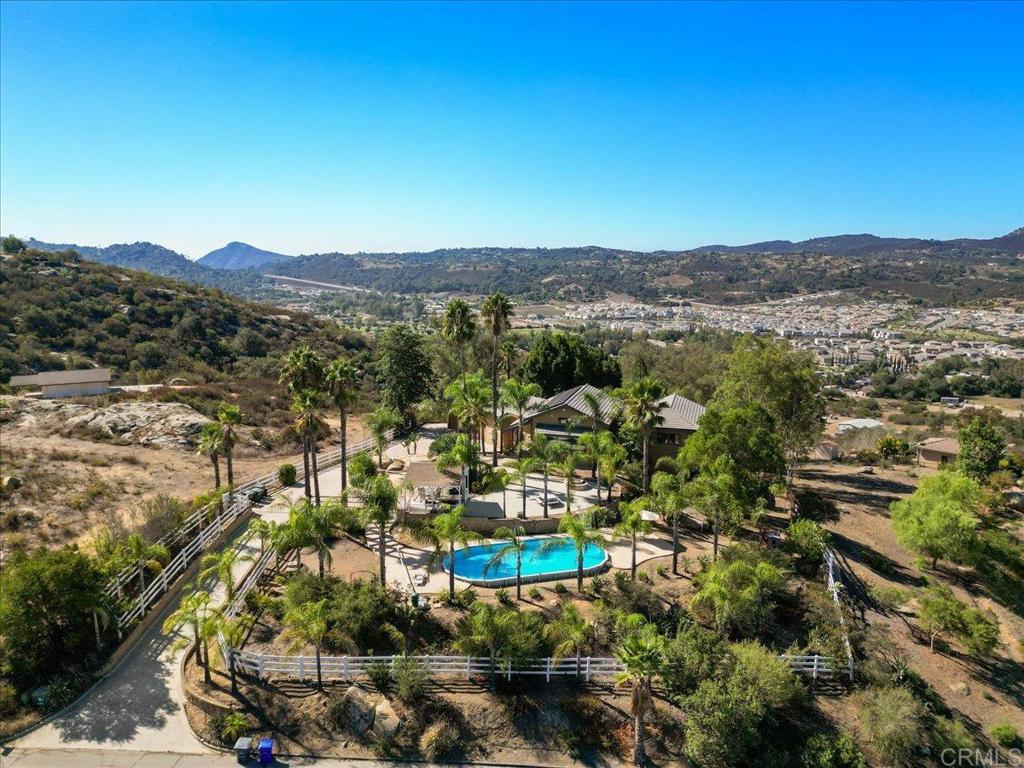 14015 Calle De Vista