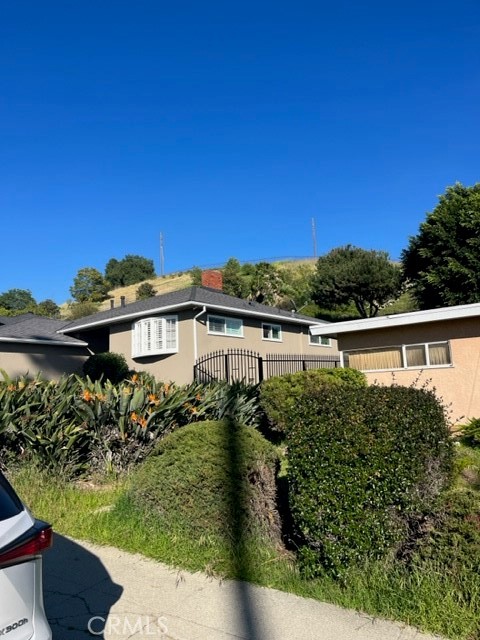 2248 N Indiana Avenue