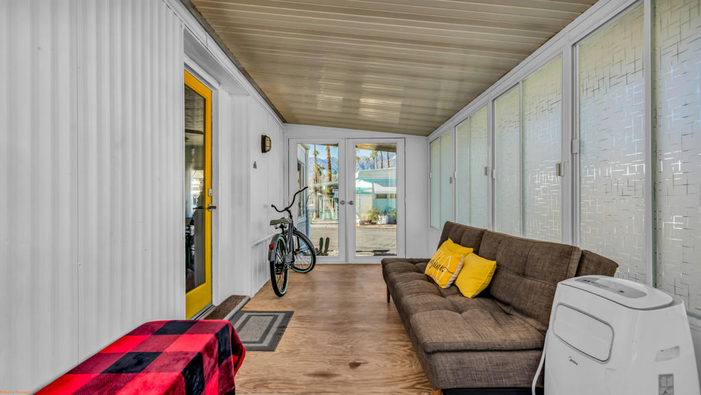 Royal Palms - Manufactured In Park