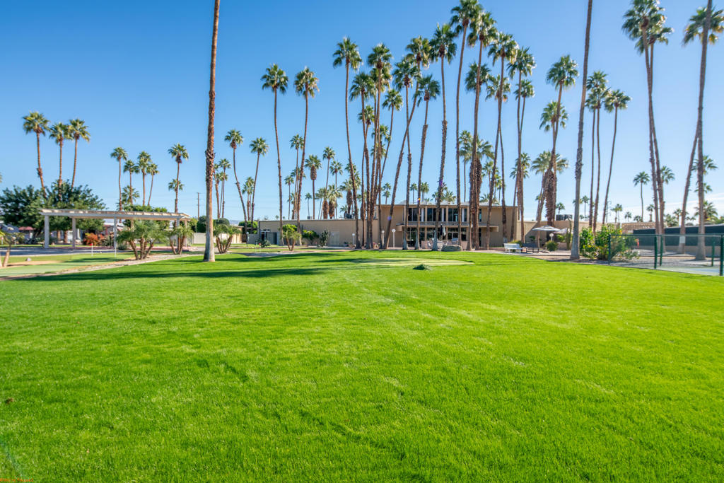 Royal Palms - Manufactured In Park