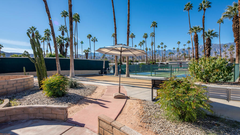 Royal Palms - Manufactured In Park