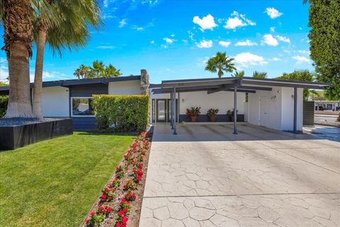 Photo of 216 N Lyn Circle, Palm Springs, CA 92262 (MLS # 219147650PS)