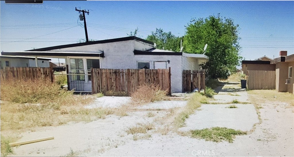 13215 Davenport