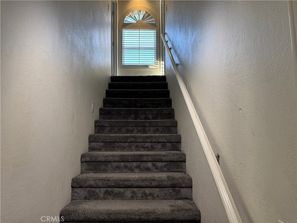 Valencia Glen (VLGL) - Residential Lease