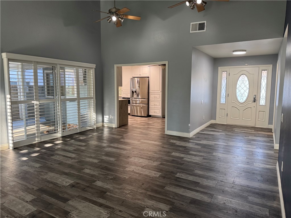 Valencia Glen (VLGL) - Residential Lease