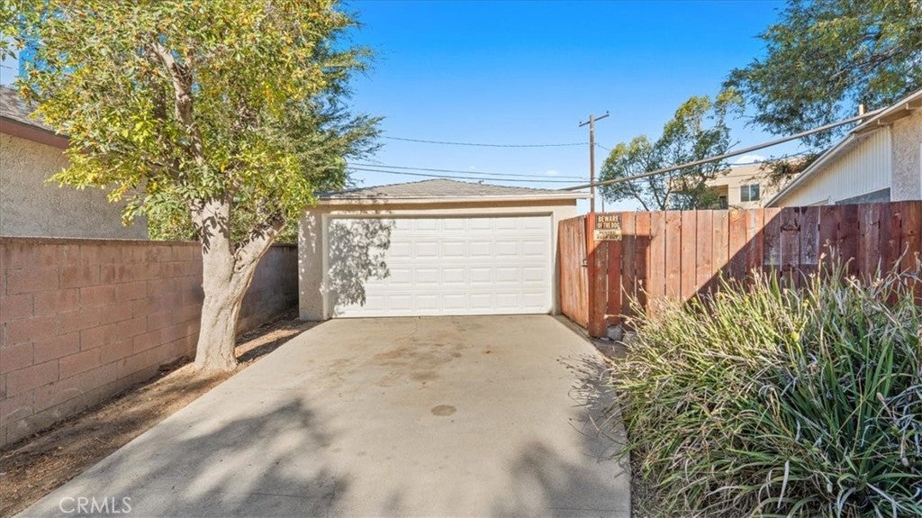 5303 E Brockwood