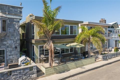Photo of 119 46th St "Upper" St #B, Newport Beach, CA 92663 (MLS # NP25234671)